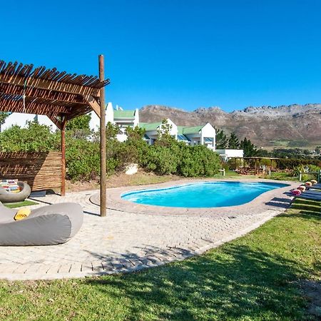 Wind-Rose Guest House Gordonʼs Bay Екстериор снимка