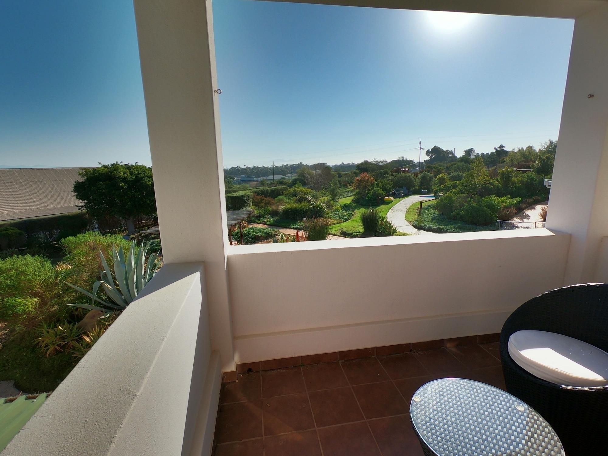 Wind-Rose Guest House Gordonʼs Bay Екстериор снимка