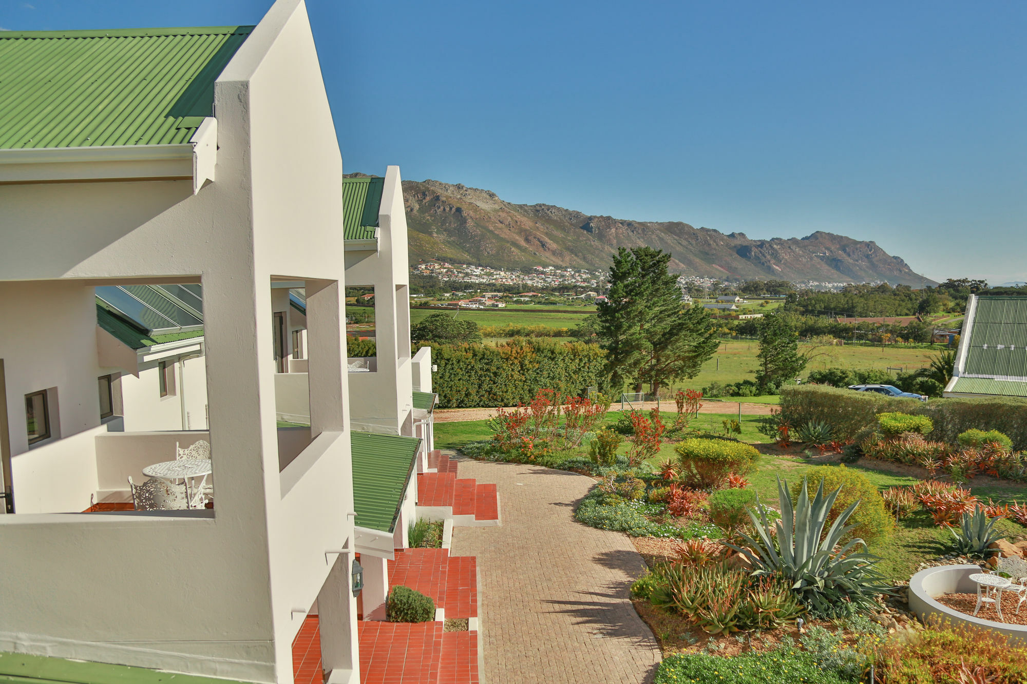 Wind-Rose Guest House Gordonʼs Bay Екстериор снимка