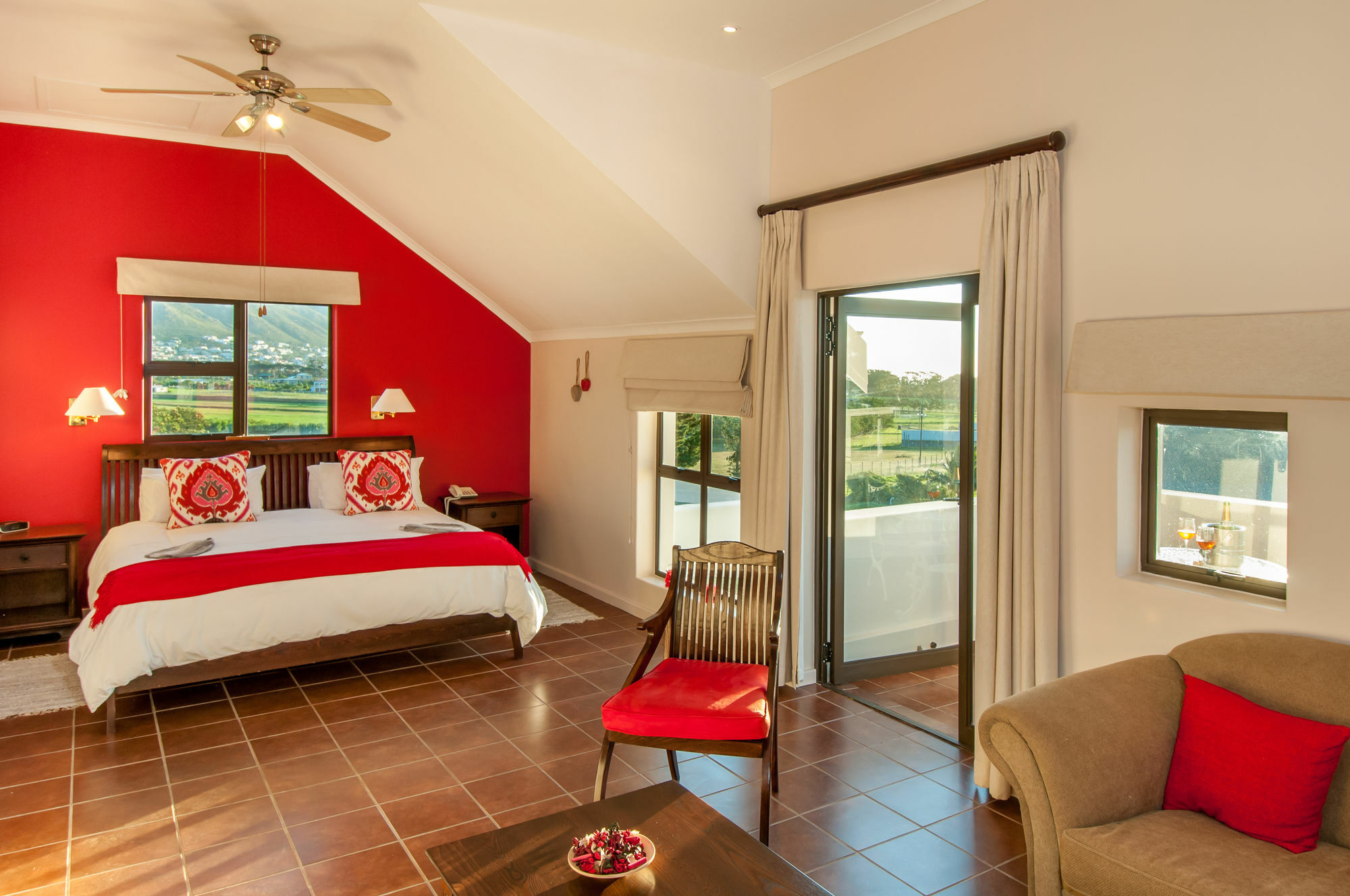 Wind-Rose Guest House Gordonʼs Bay Екстериор снимка